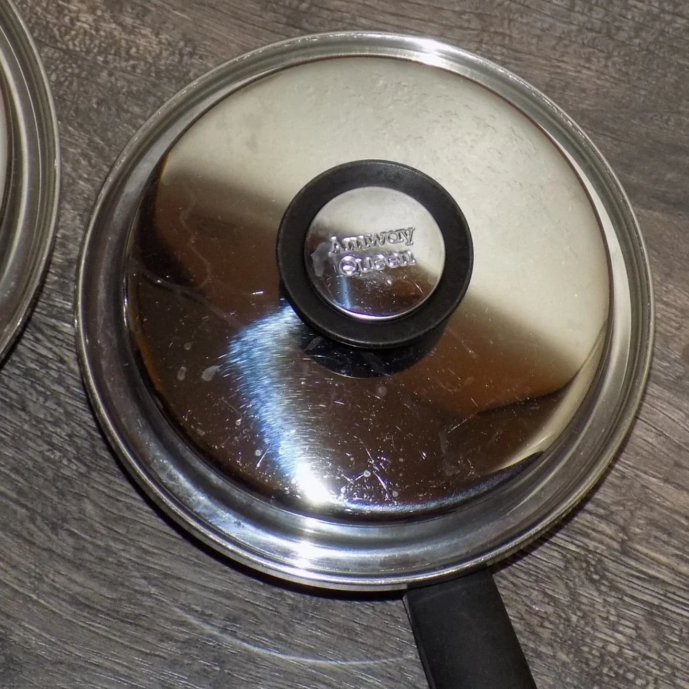 Amway Queen Saucepan Set Unisex OS Silver Good Multi-Ply Stainless Steel Pots
